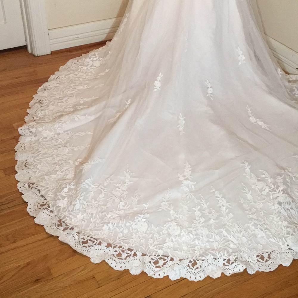 Say YES! Mon Cheri Wedding Dress - Picture 5 of 8